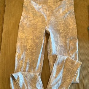 Lululemon tights
